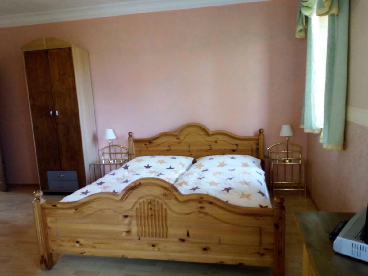 Hotel Restaurant A Pension Sorrento Nový Bor Zewnętrze zdjęcie